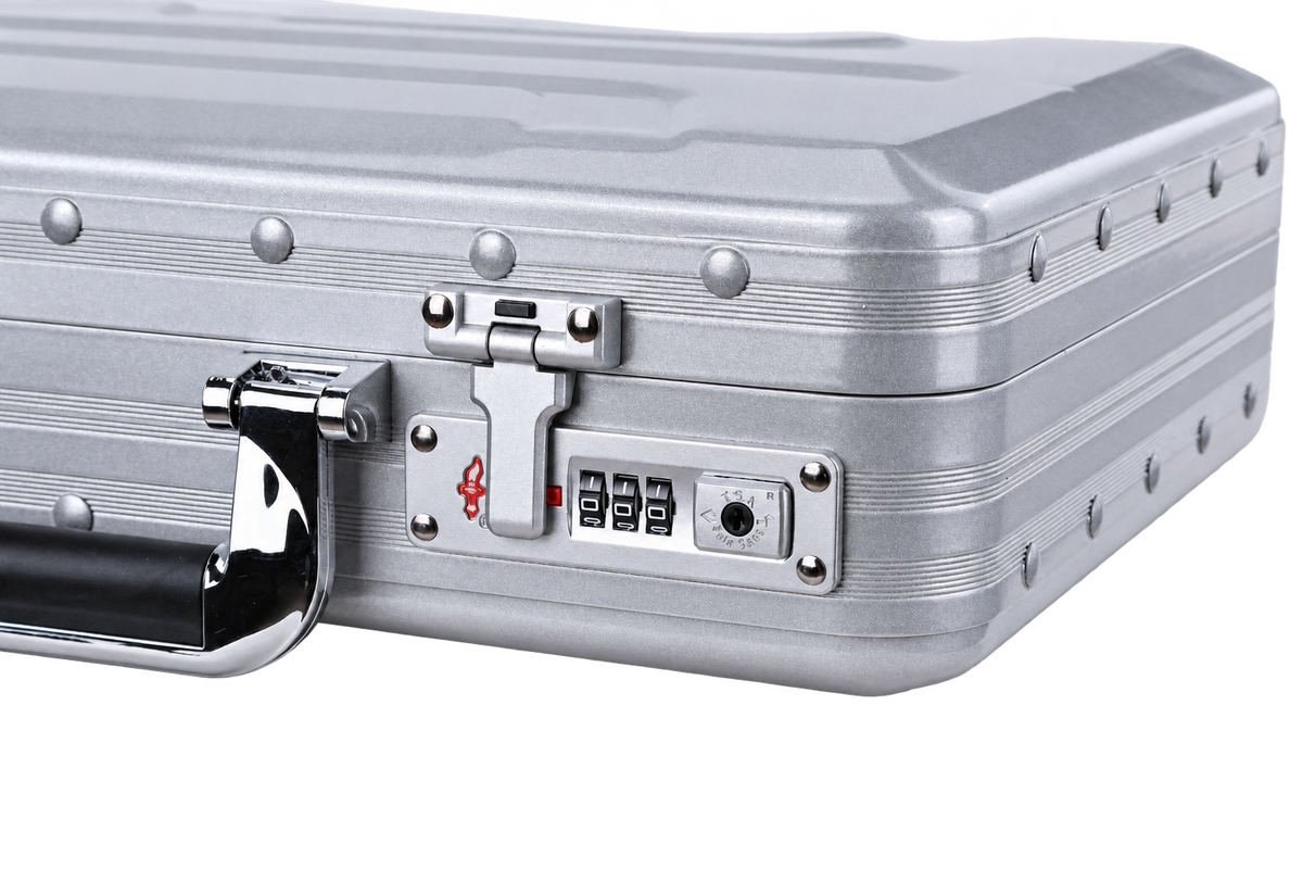 Combination latch detail on the BORY 4050 aluminum document case